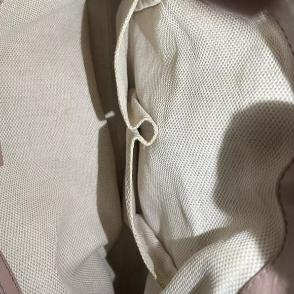 Gucci GG Logo Soho top handle purse. Great condition. Minimal signs of wear - Picture 3 of 13